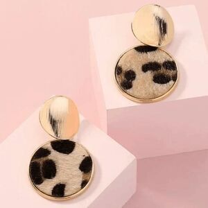 2/$21 Ladies Pink Woven Earrings